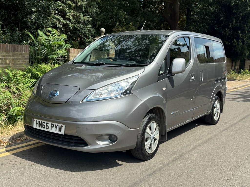 Nissan e-NV200 Panel Van White #14