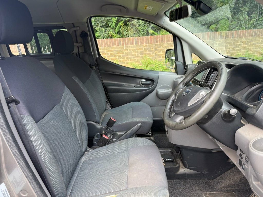 Nissan e-NV200 Panel Van White #9
