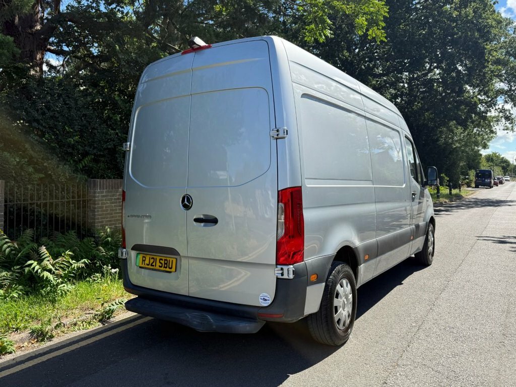 Mercedes-Benz eSprinter 85Kw 55Kwh Progressive Van 80Kw Charger  #17