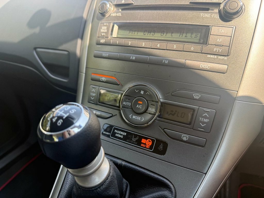 Toyota Auris T Spirit Vvt-i Mm Grey #8