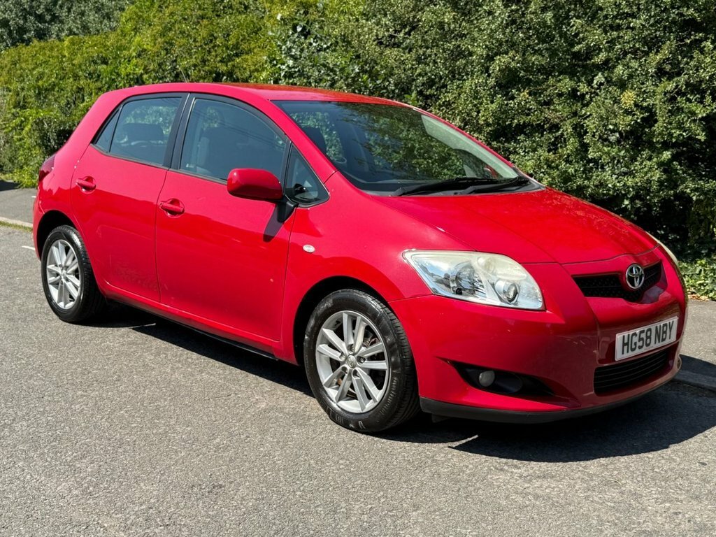 Toyota Auris 1.3L Tr Red #3