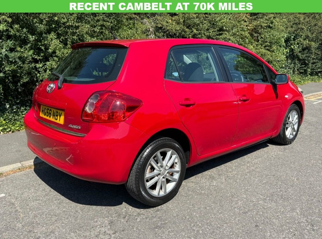 Toyota Auris 1.3L Tr Red #4