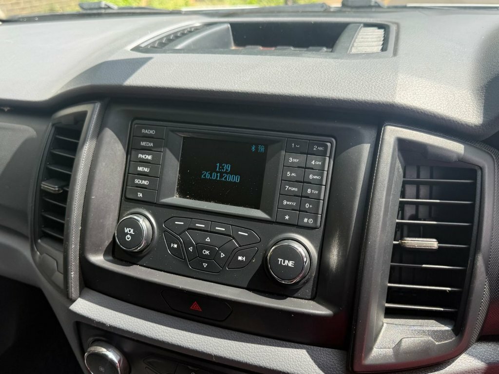 Ford Ranger Wildtrak 4X4 Dcb Grey #25