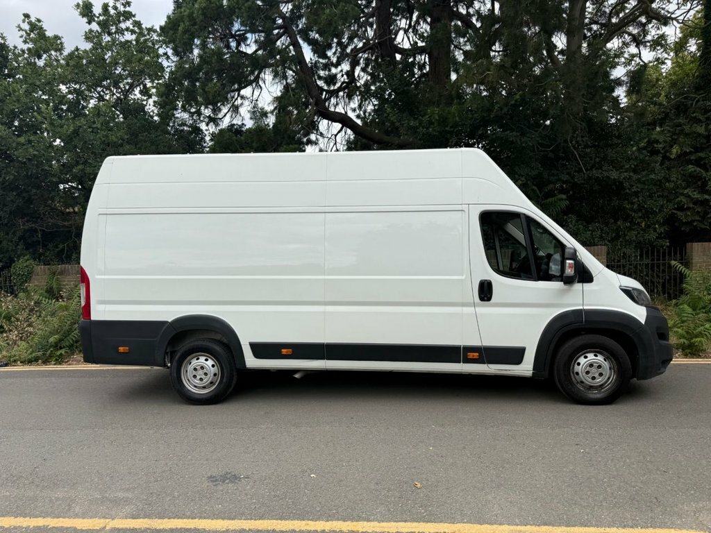 Peugeot Boxer 2.2L Professional White #4