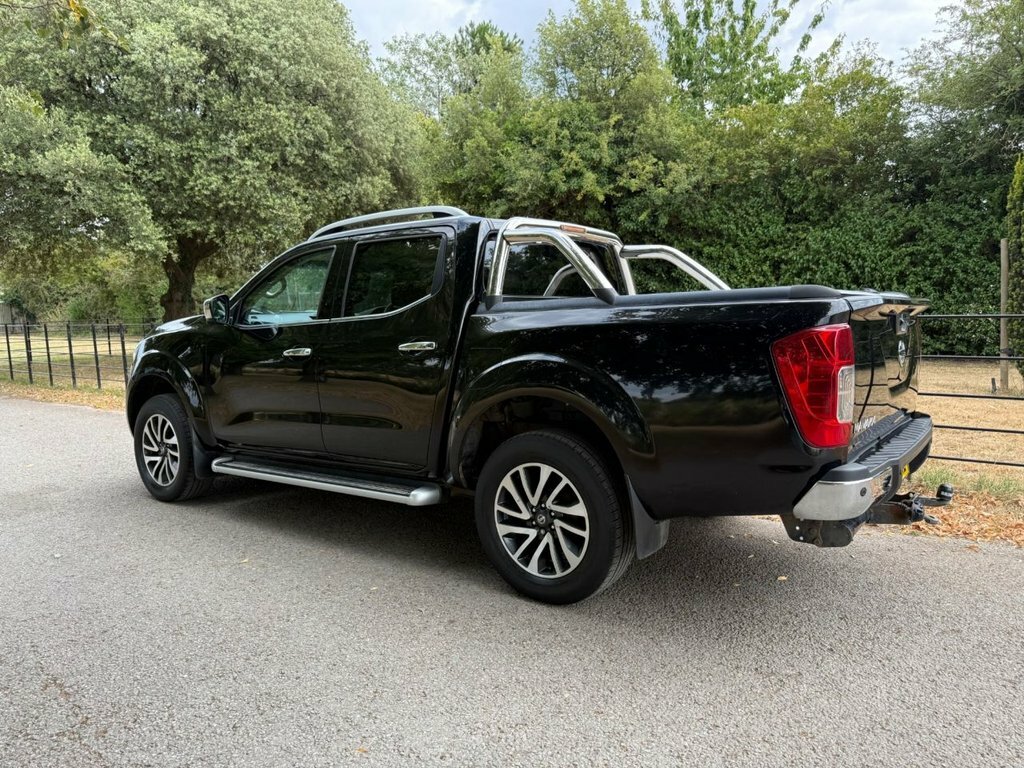 Nissan Navara 2.3L Tekna Black #4