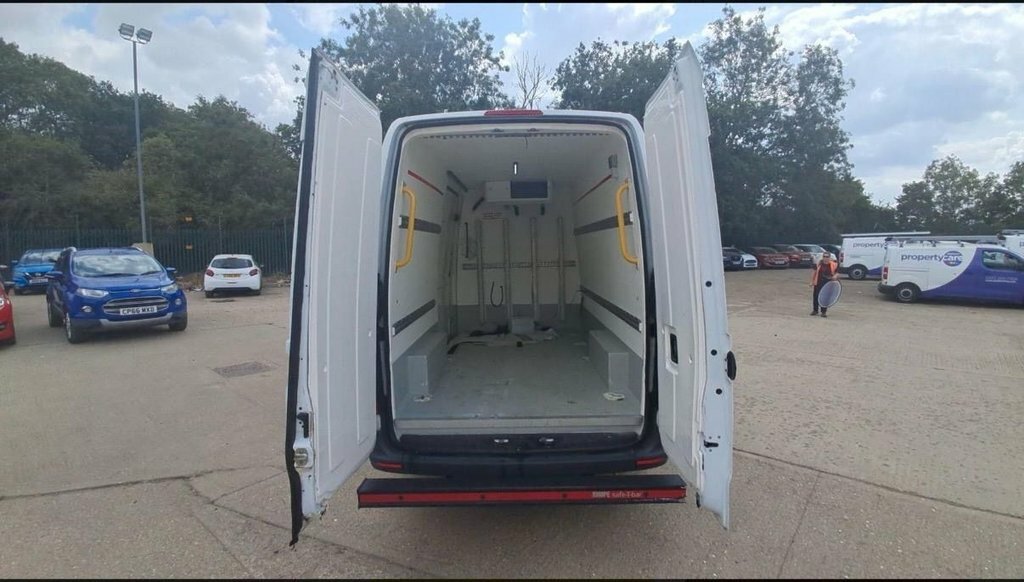 Mercedes-Benz Sprinter Diesel White #5