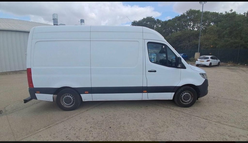 Mercedes-Benz Sprinter Diesel White #3