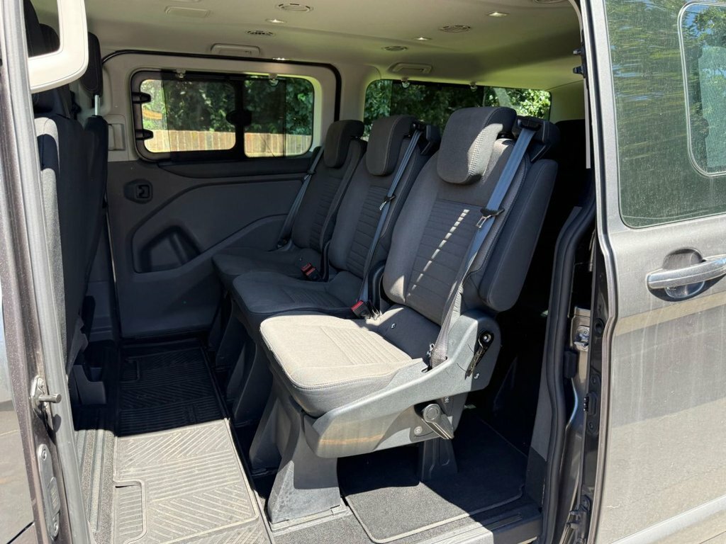 Ford Tourneo Custom 2L Titanium Silver #11