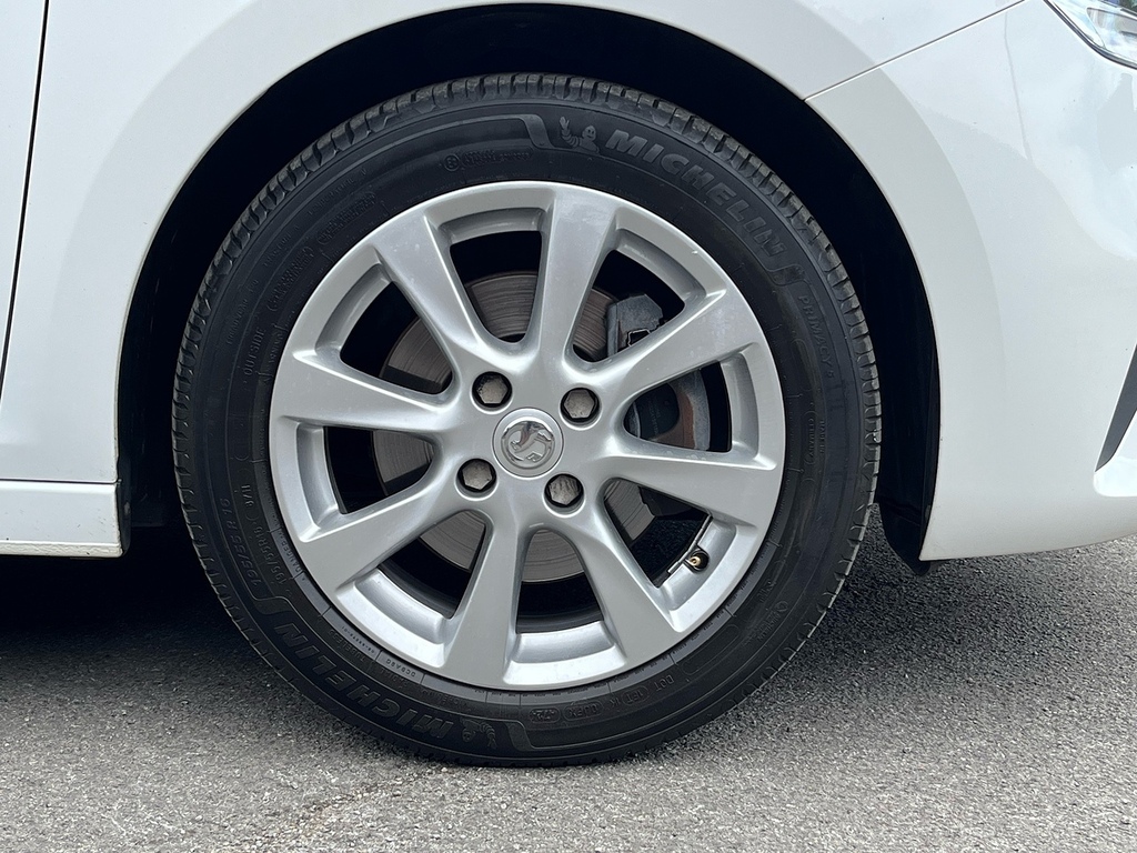 Vauxhall Corsa Hatchback White