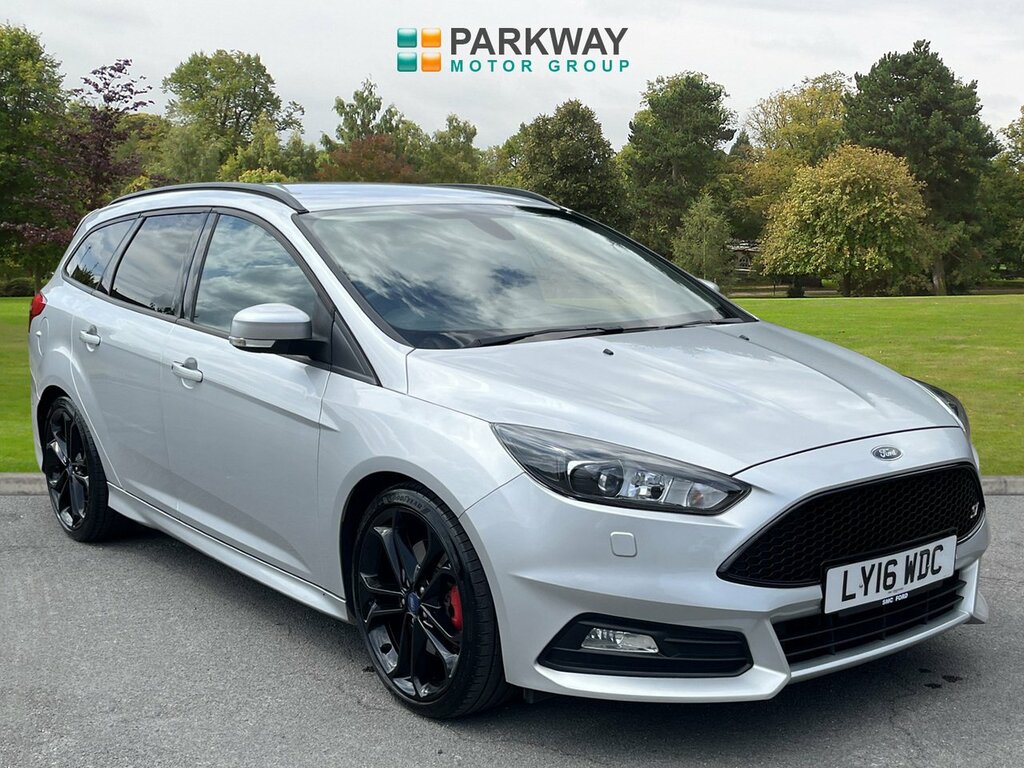 Ford Focus Estate Silver