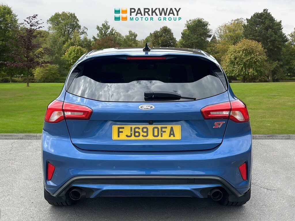 Ford Focus Hatchback FJ69OFA Blue #5