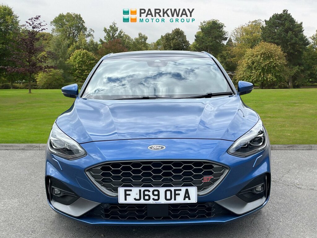 Ford Focus Hatchback FJ69OFA Blue #2