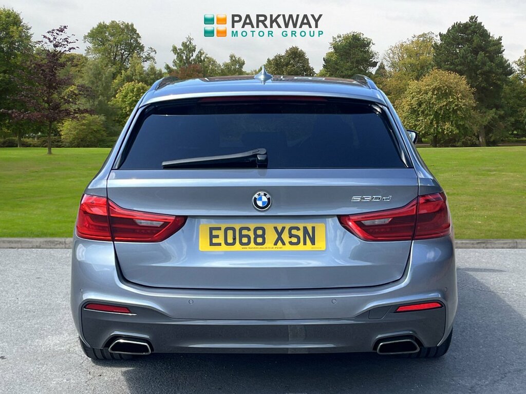 BMW 5 Series Estate #5