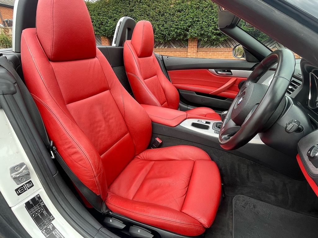 BMW Z4 Convertible White #4