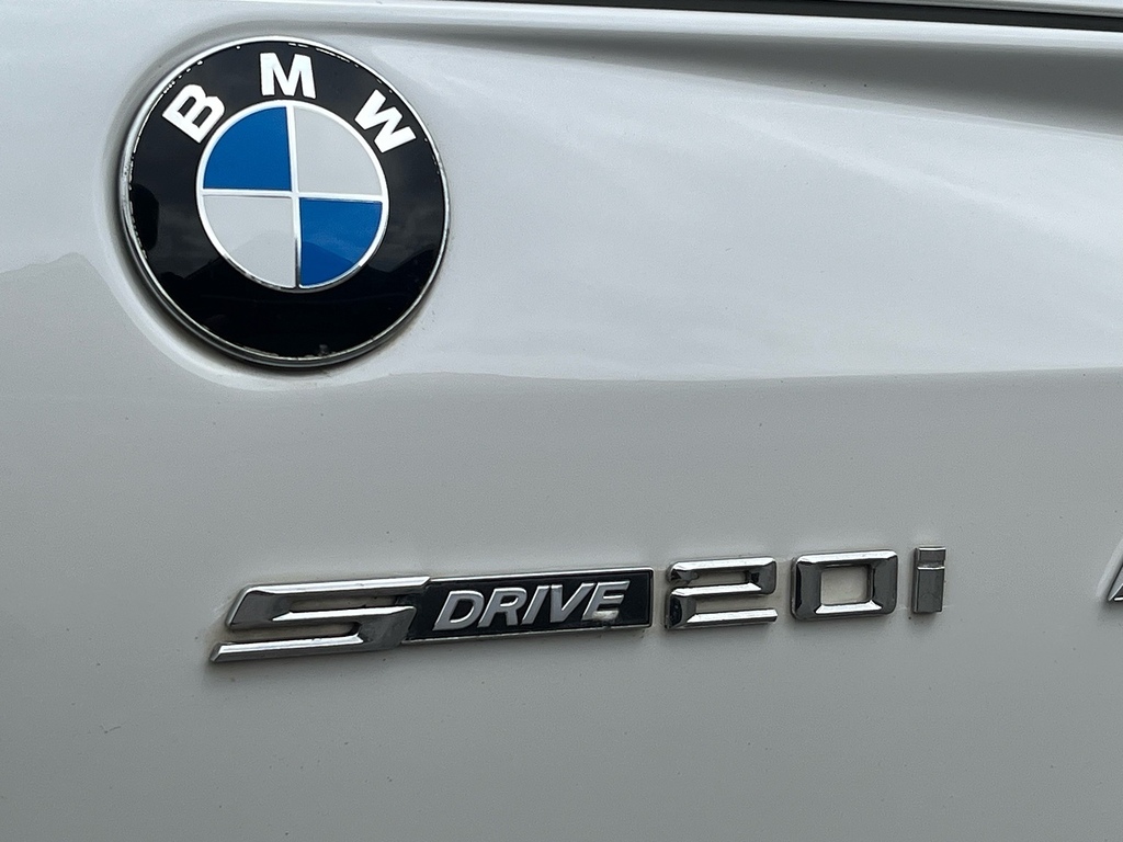 BMW Z4 Convertible White #2