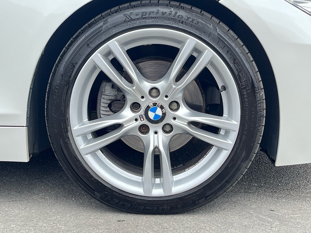 BMW Z4 Convertible White