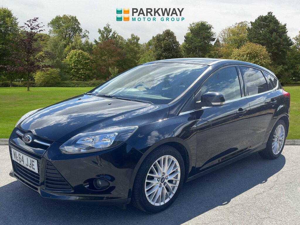 Ford Focus Hatchback Black #3