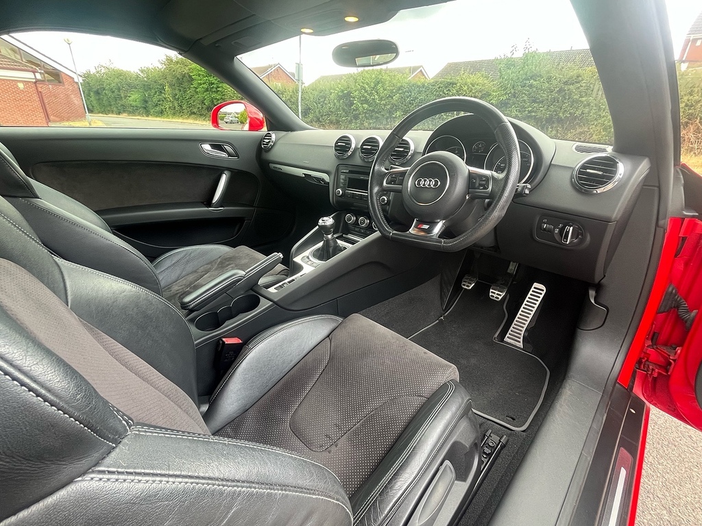 Audi TT 2.0 Tdi Black Edition S Tronic Quattro Euro 5 Red #10