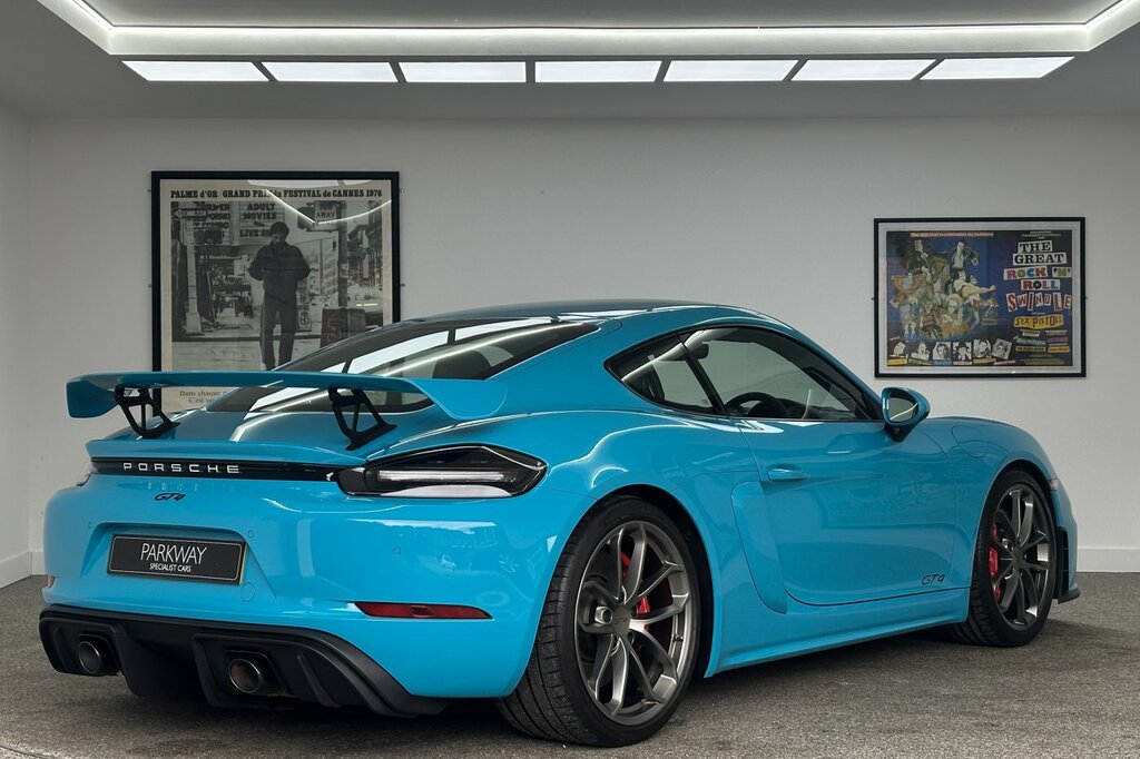 Porsche Cayman Cayman Gt4 White #12