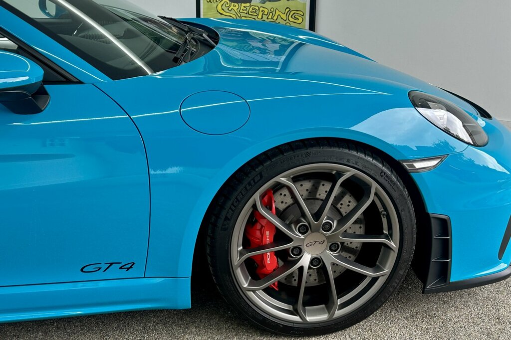 Porsche Cayman Cayman Gt4 White #21