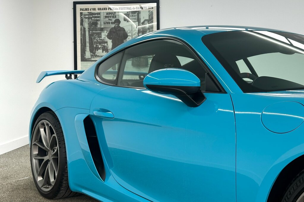 Porsche Cayman Cayman Gt4 White #14