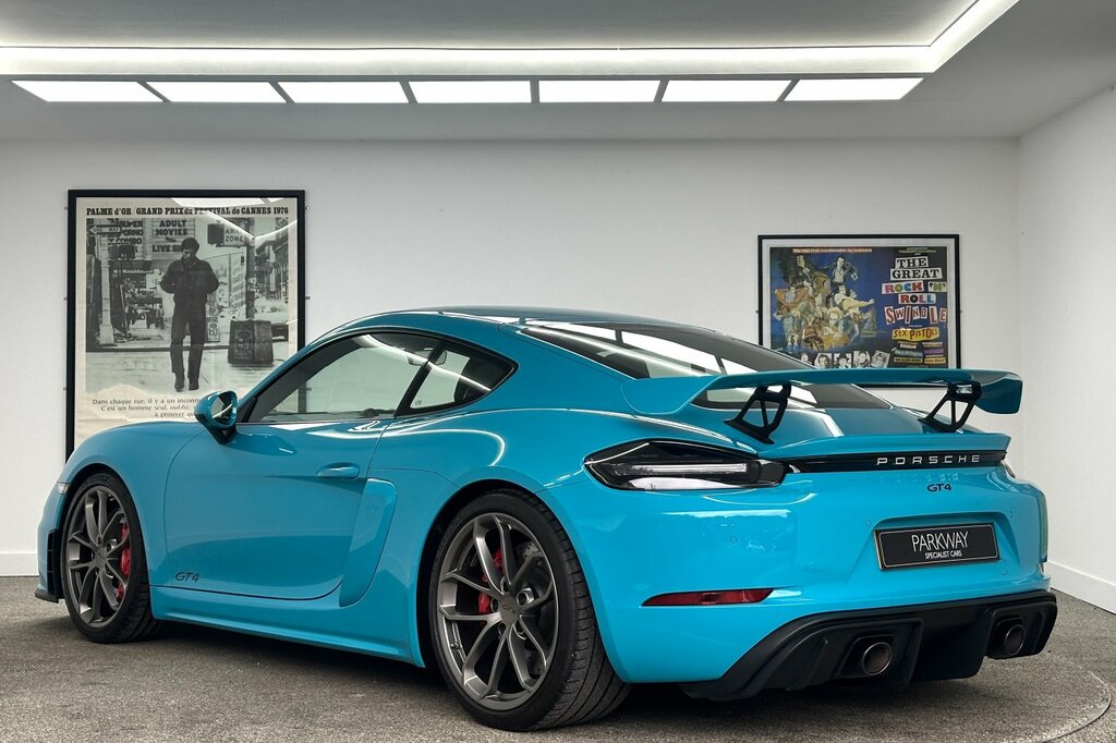 Porsche Cayman Cayman Gt4 White #13