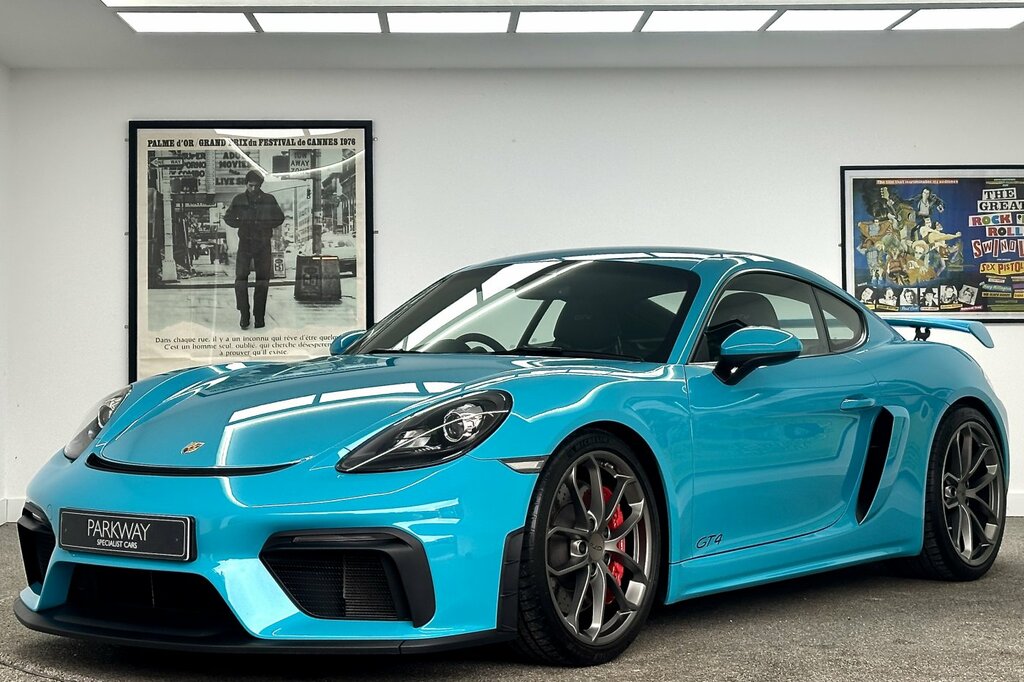 Porsche Cayman Cayman Gt4 White #19