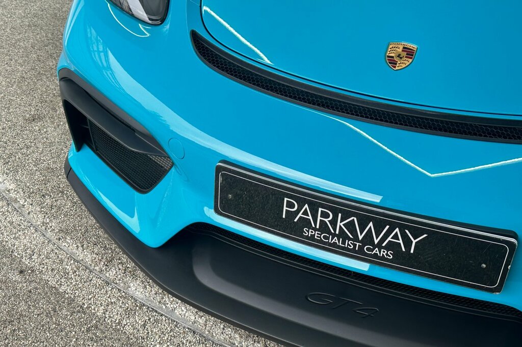 Porsche Cayman Cayman Gt4 White #18