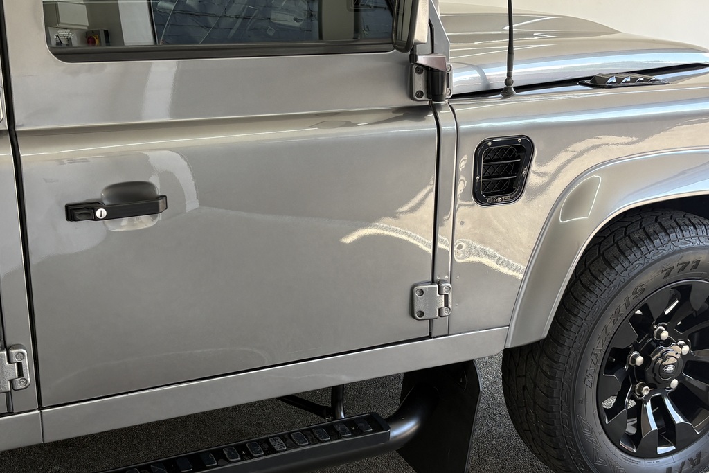 Land Rover Defender 110 Suv Grey #11