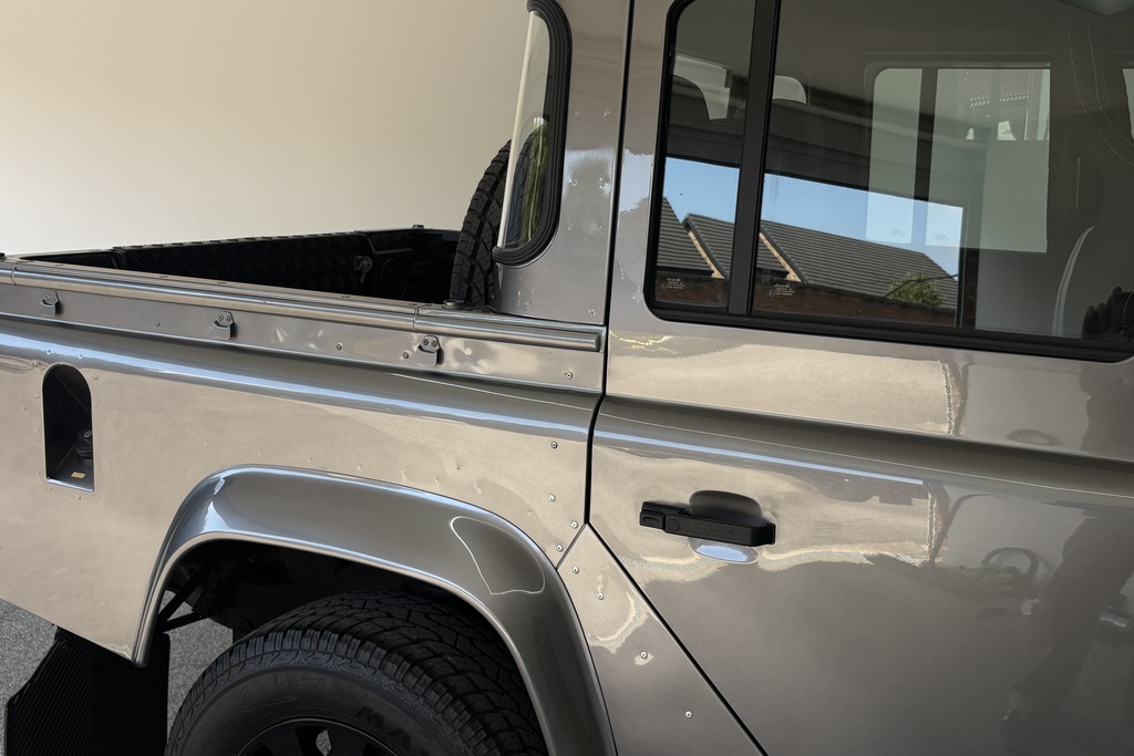 Land Rover Defender 110 Suv Grey #13