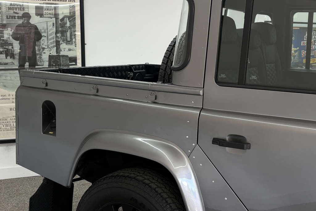 Land Rover Defender 110 Suv Grey #10