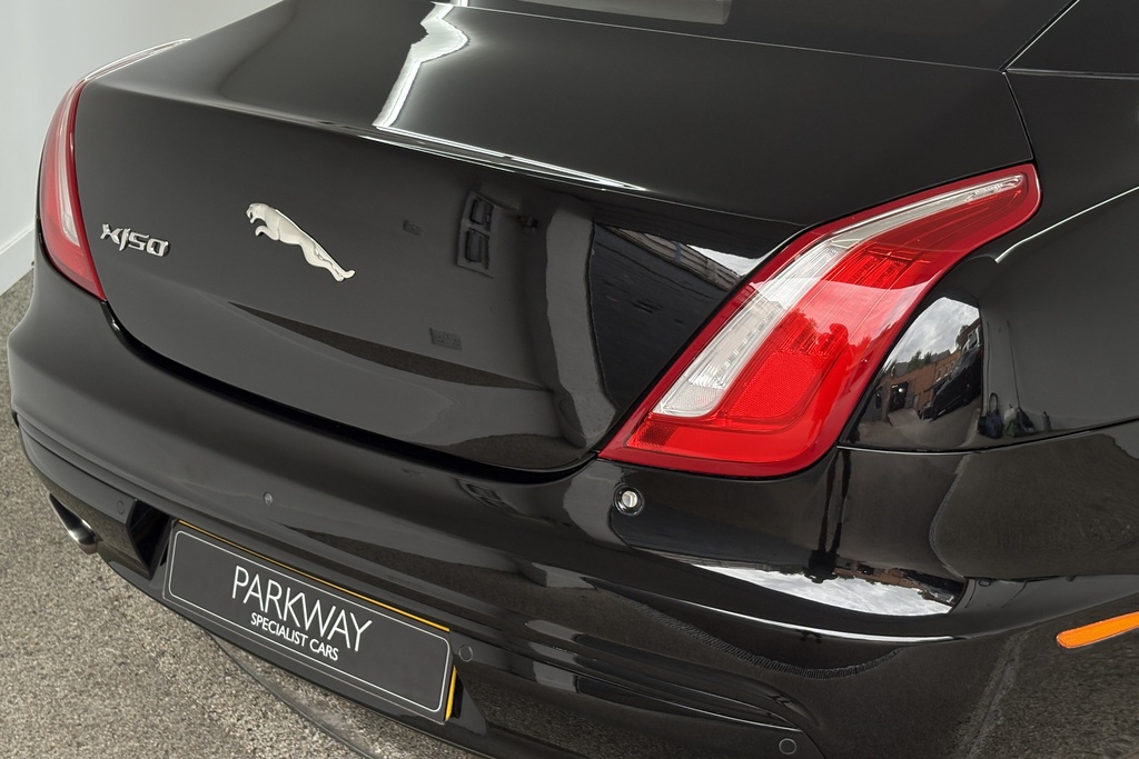 Jaguar XJ D V6 Portfolio #12