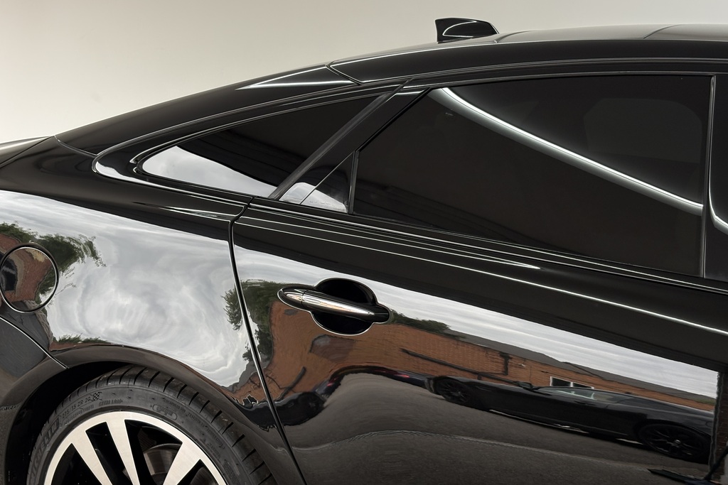 Jaguar XJ D V6 Portfolio #9