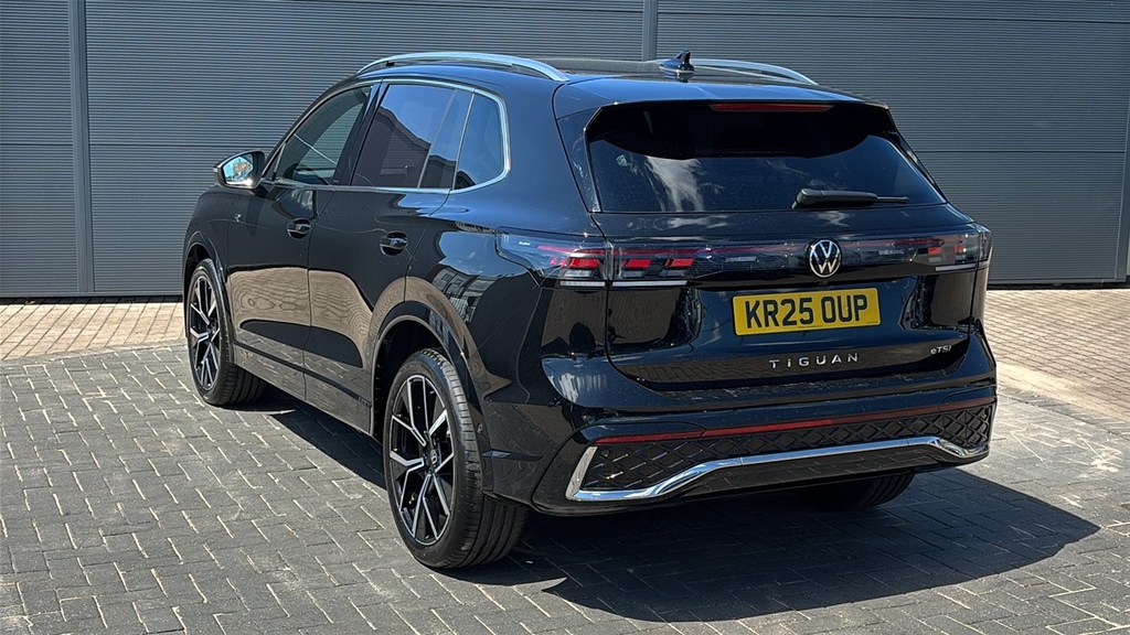 Volkswagen Tiguan 1.5 Etsi 150 R-line Dsg 150 Ps KR25OUP Black #3