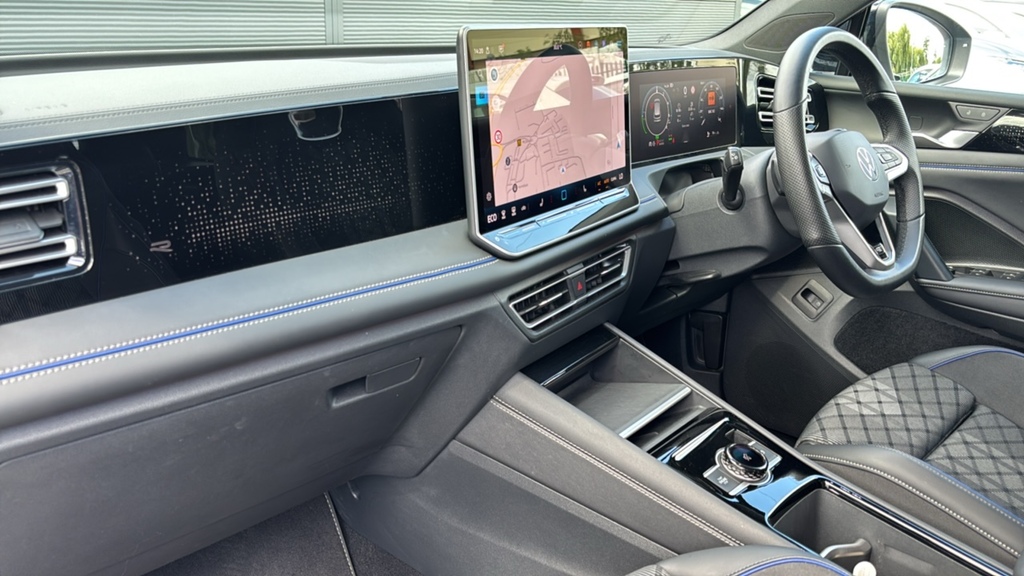 Volkswagen Tiguan 1.5 Tsi 272 Ehybrid R-line Dsg 272 Ps White #2