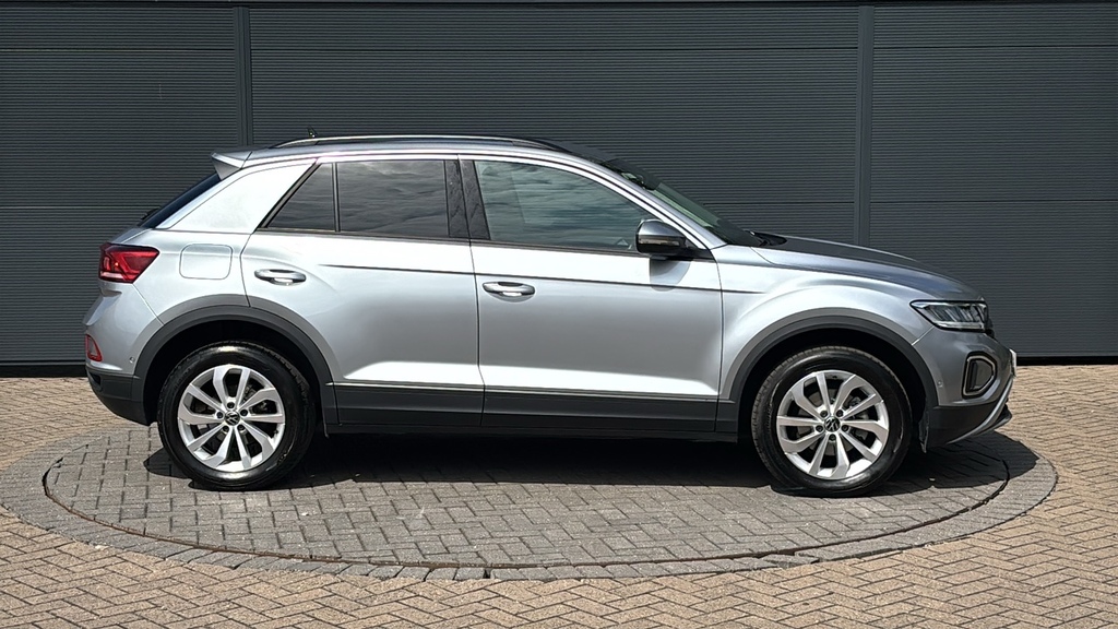 Volkswagen T-Roc 1.5 Tsi Match Dsg 150 Ps GF75CLY Silver #4
