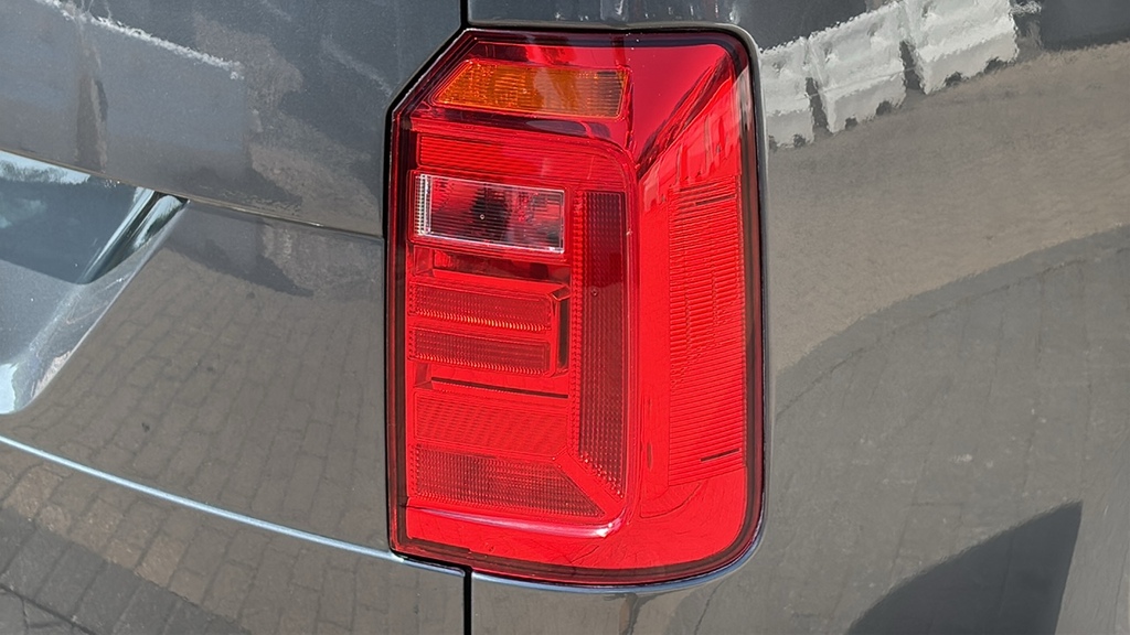 Volkswagen Caddy 2.0 Tdi Mpv Dsg Euro 6 Ss 102 Ps Black #15