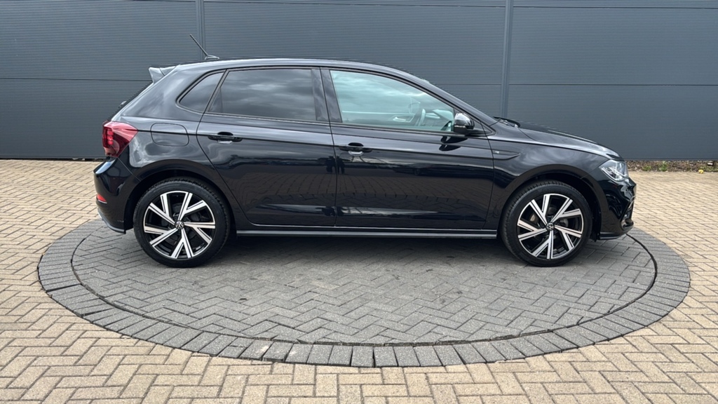 Volkswagen Polo 1.0 Tsi R-line 95 Ps Black #4