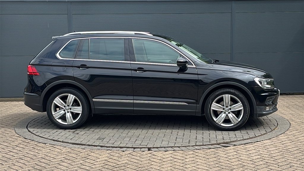 Volkswagen Tiguan 2.0 Tdi 150 Match Dsg 0 Ps Black #4