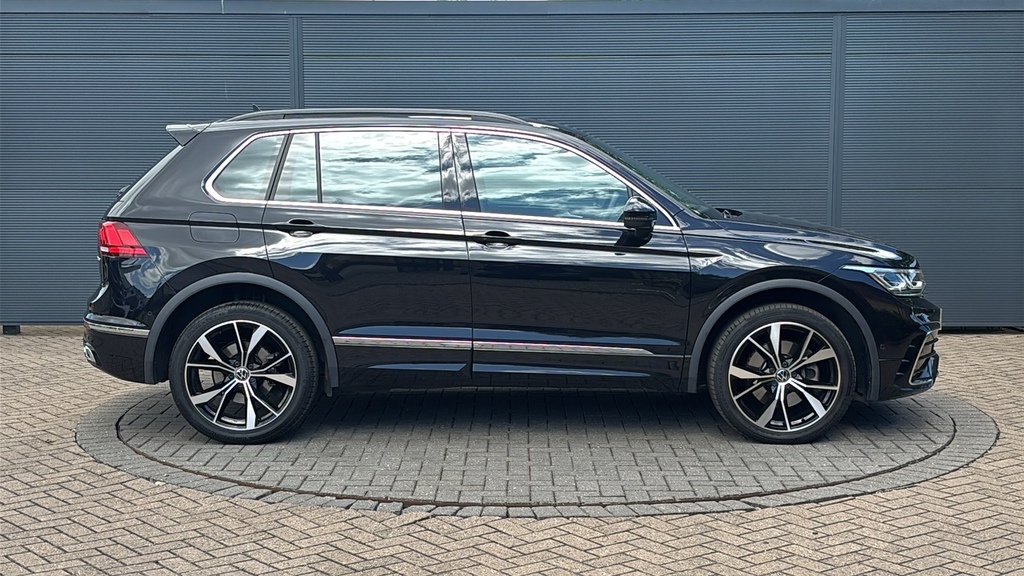 Volkswagen Tiguan 1.4 Tsi Ehybrid R-line Dsg 245 Ps Black #4