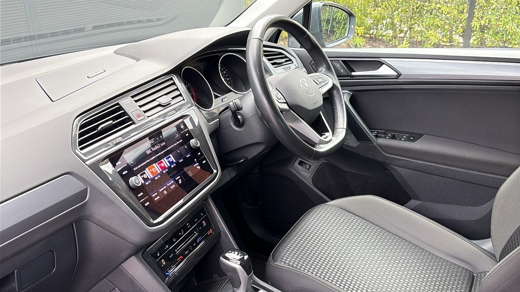 Volkswagen Tiguan 1.5 Tsi 150 Active Dsg 150 Ps FD22KWO Grey #2
