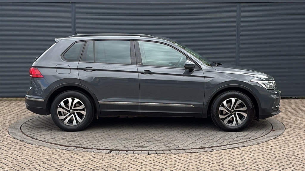 Volkswagen Tiguan 1.5 Tsi 150 Active Dsg 150 Ps FD22KWO Grey #4