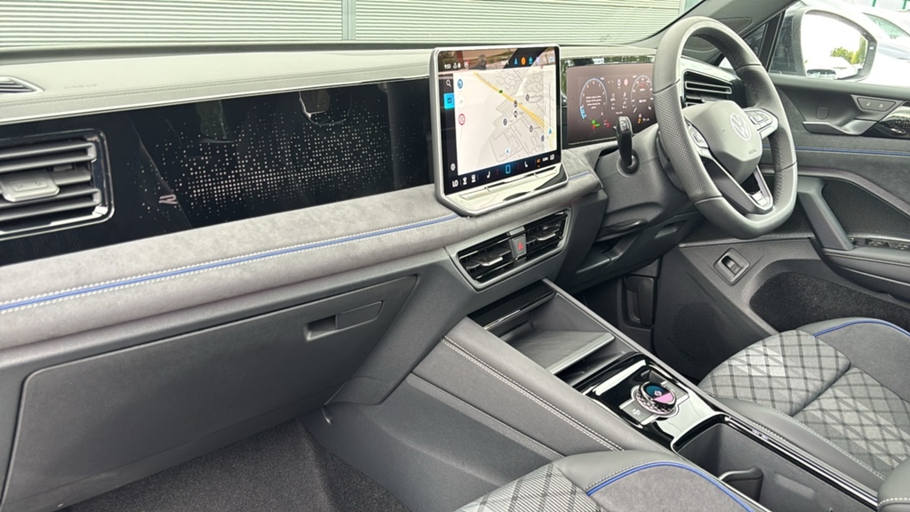 Volkswagen Tiguan 1.5 Etsi Mhev R-line Suv Hybrid Dsg Eur Silver #2