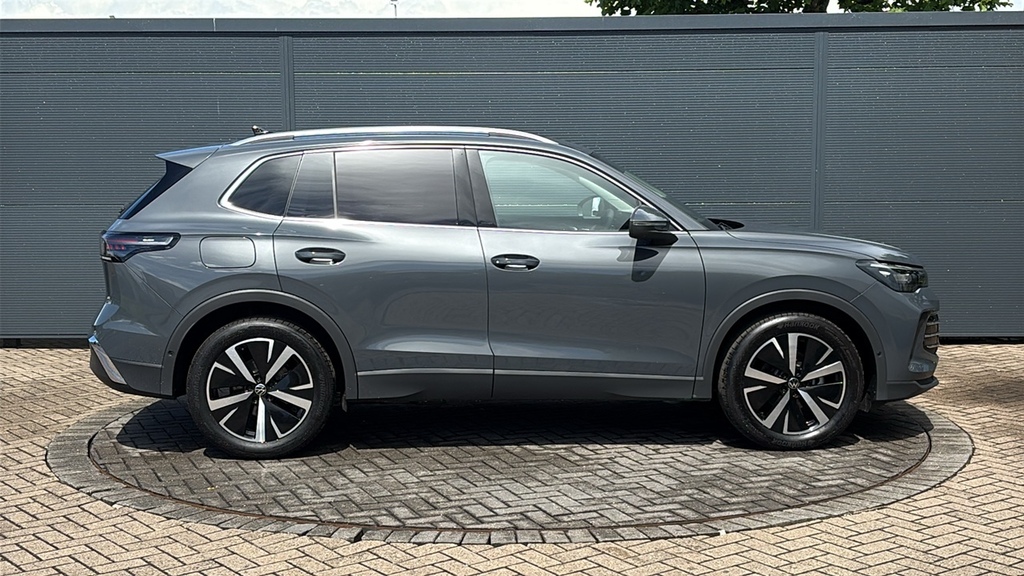 Volkswagen Tiguan 1.5 Etsi 150 Elegance Dsg 0 Ps Grey #4