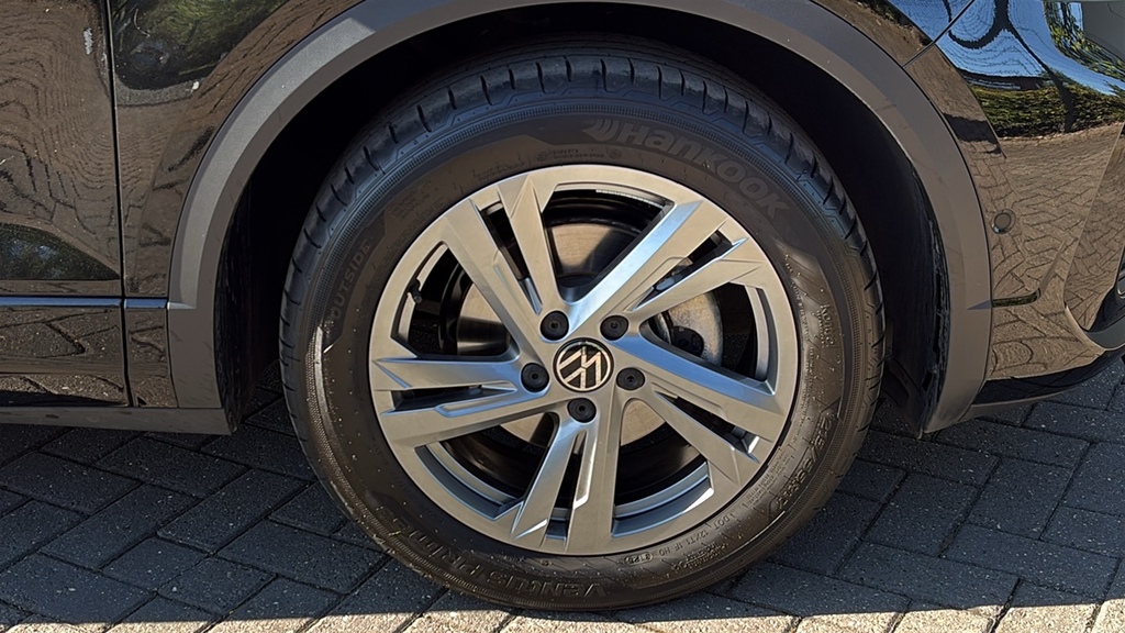 Volkswagen T-Roc 1.5 Tsi R-line Dsg 150 Ps Black #5