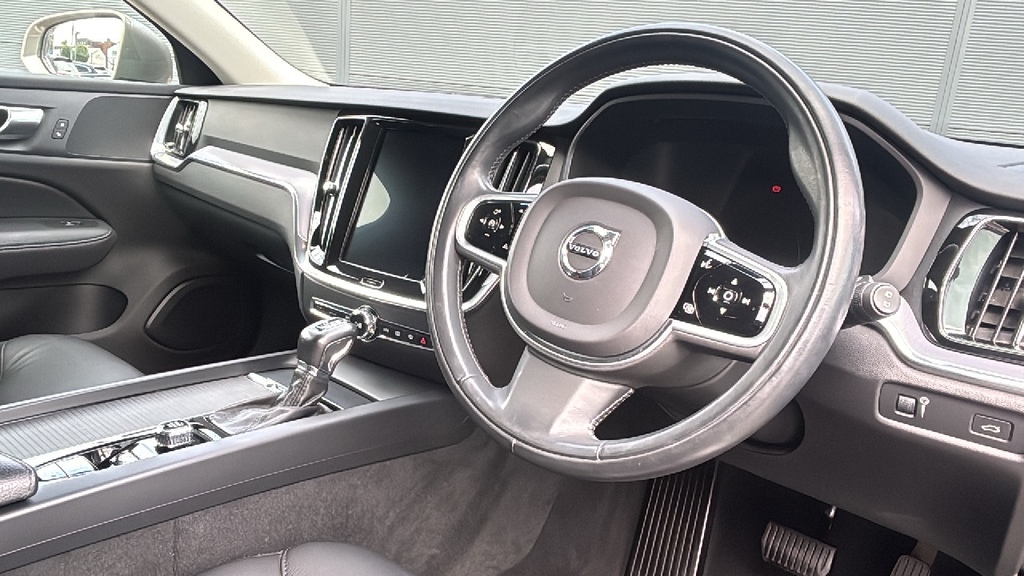 Volvo V60 2.0 T4 190 Momentum Plus 0 Ps Grey #6