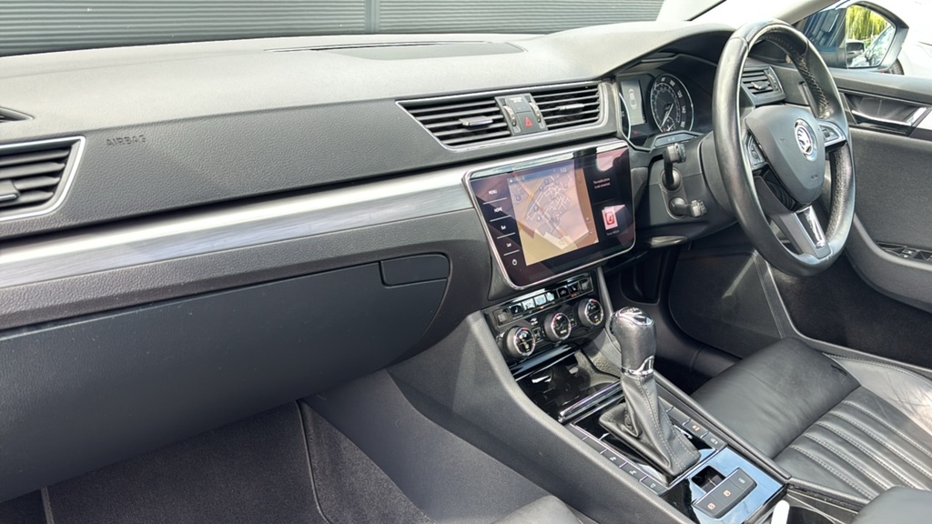 Skoda Superb 2.0 Tdi Cr Se L Executive Dsg 7 Speed 150 P Blue #2