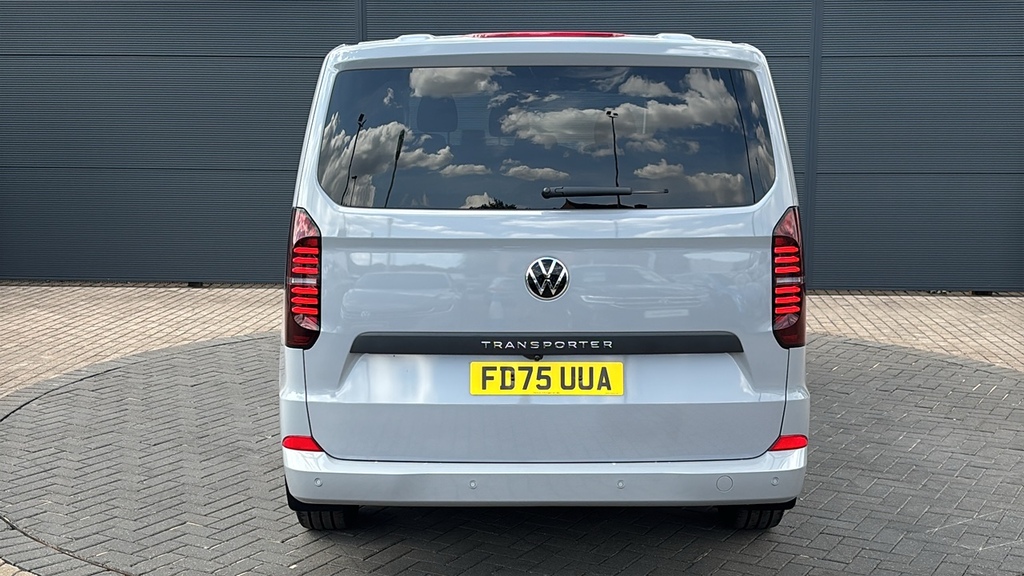Volkswagen Transporter T28 Swb 110 Highline Specsolid Tailgatemetallic Blue #9