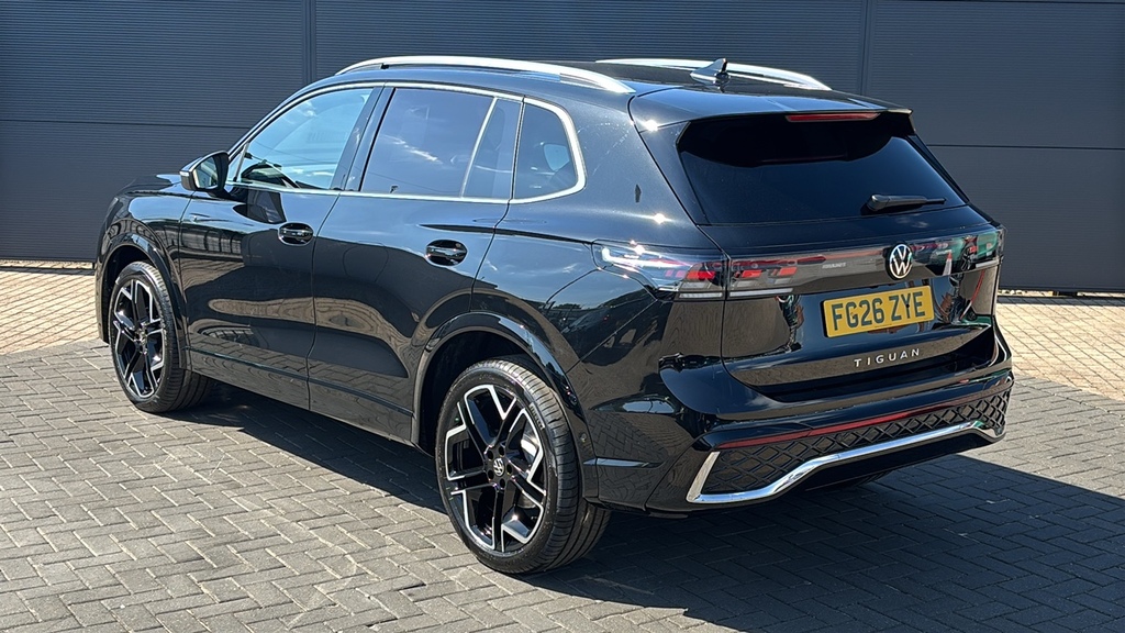Volkswagen Tiguan 2.0 Tdi R-line Dsg 150 Ps Black #3