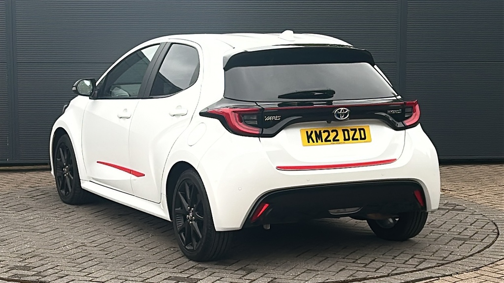 Toyota Yaris 1.5 Hybrid Dynamic Cvt 116 Ps White #3
